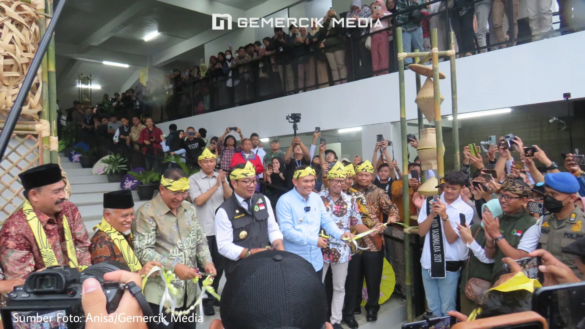 Picsart 23 02 22 16 30 54 754