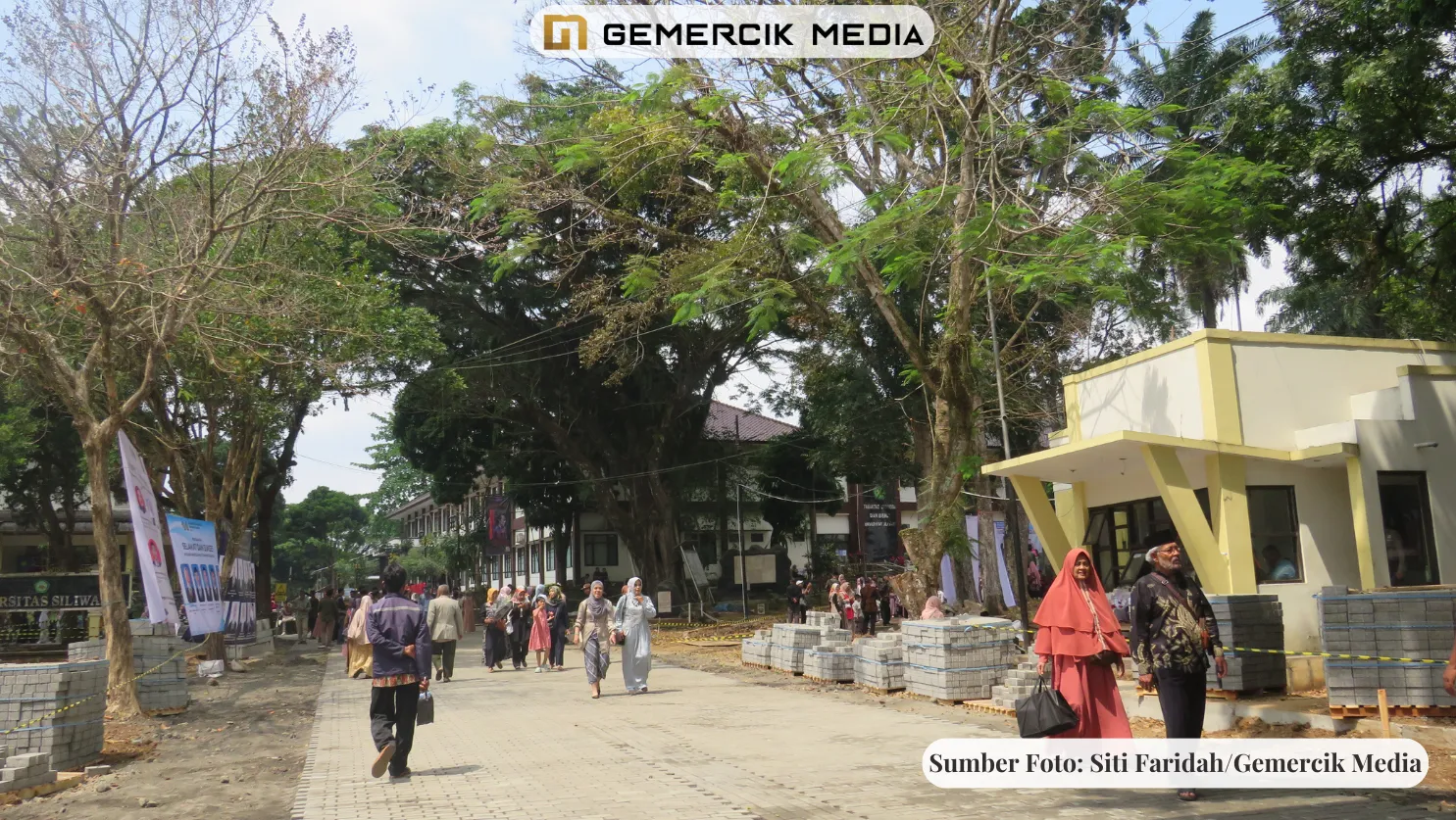 Wisuda Saat Pembangunan