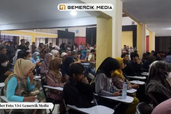 Kehadiran Orang Tua Jadi Syarat Pengangsuran UKT Semester Ganjil Twibon Berita Website 20240816 163048 0000